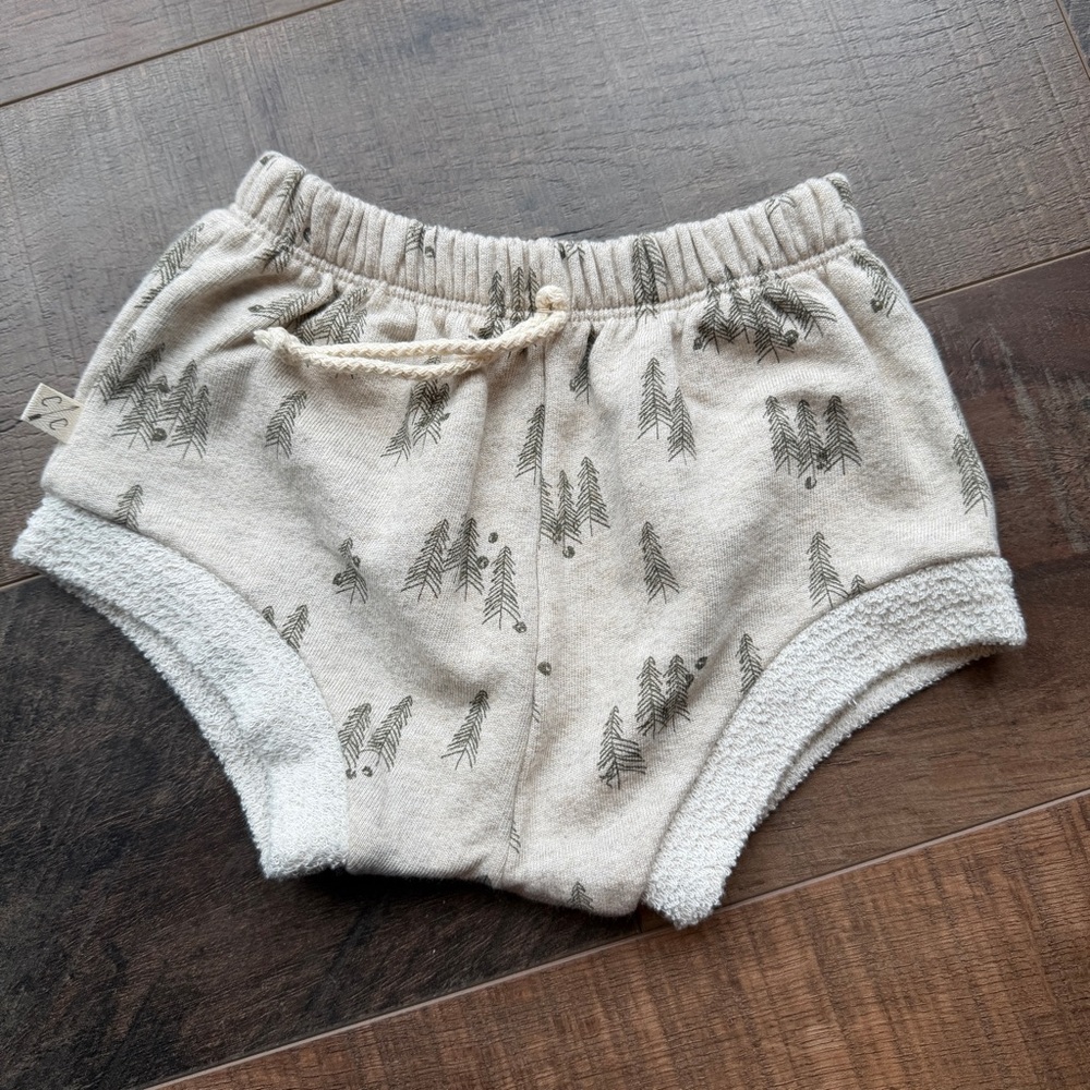 Childhoods Shorties
